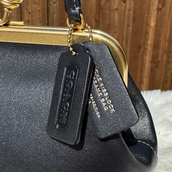 LIMITED EDITION COACH Kisslock Frame Bag 16 Glovetanned Leather Purse - Picture 3 of 6